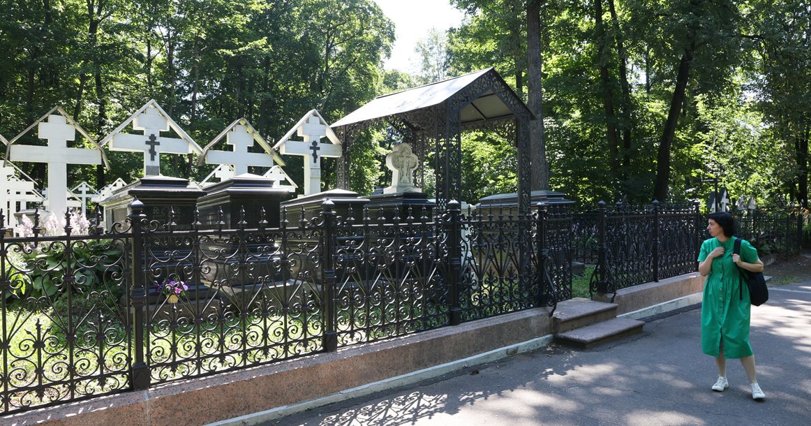 Рогожское кладбище: история в камне и кресте